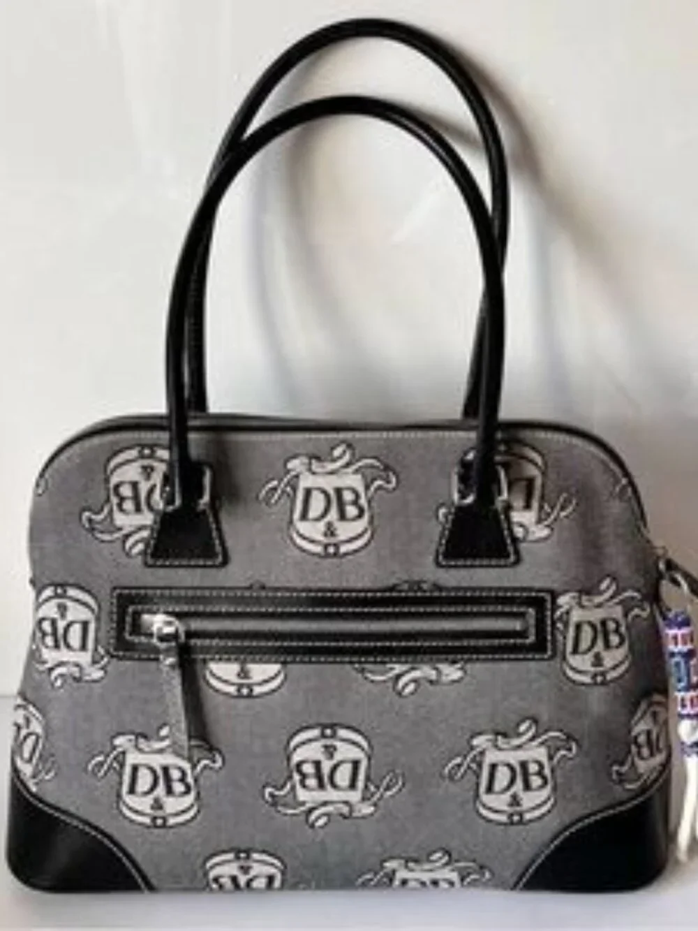 Dooney & Bourke Signature Donegal Crest LogoBlack Domed Satchel Purse Hand Bag